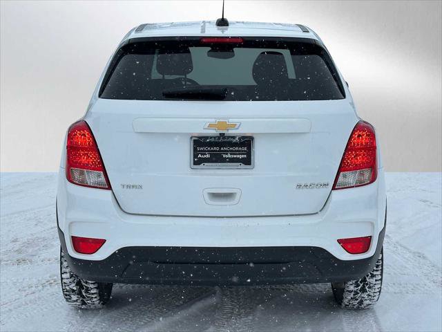 Used 2022 Chevrolet Trax LS w/ Tint and Cruise Package image 4