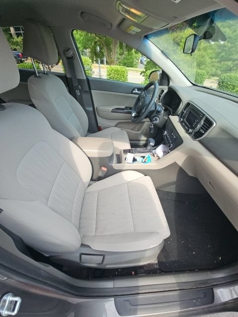 Used 2017 Kia Sportage LX FWD image 11