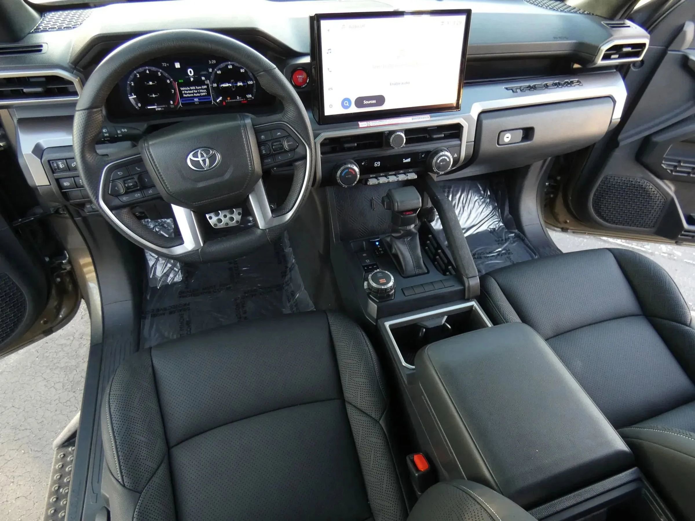 Used 2025 Toyota Tacoma TRD Sport image 55