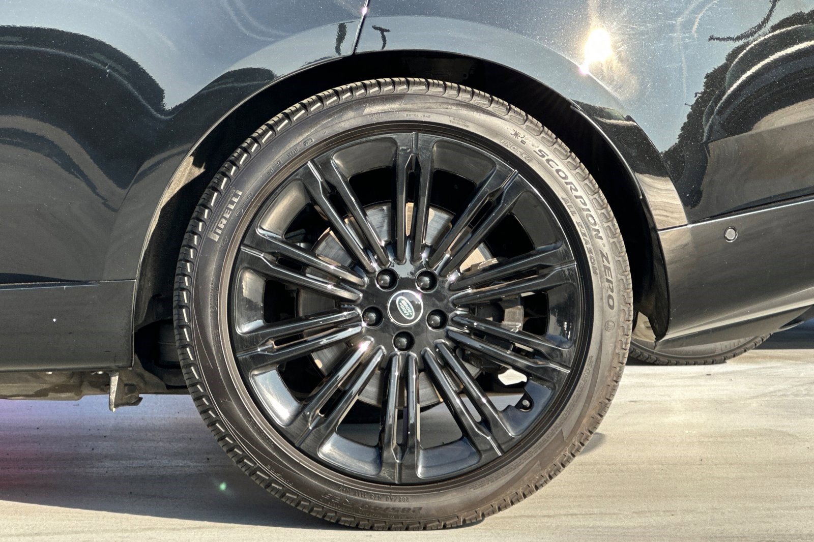 Used 2023 Land Rover Range Rover SE image 13