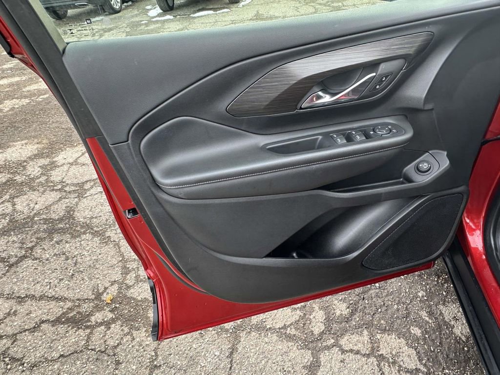 Certified 2023 GMC Terrain SLE w/ Driver Convenience Package image 16