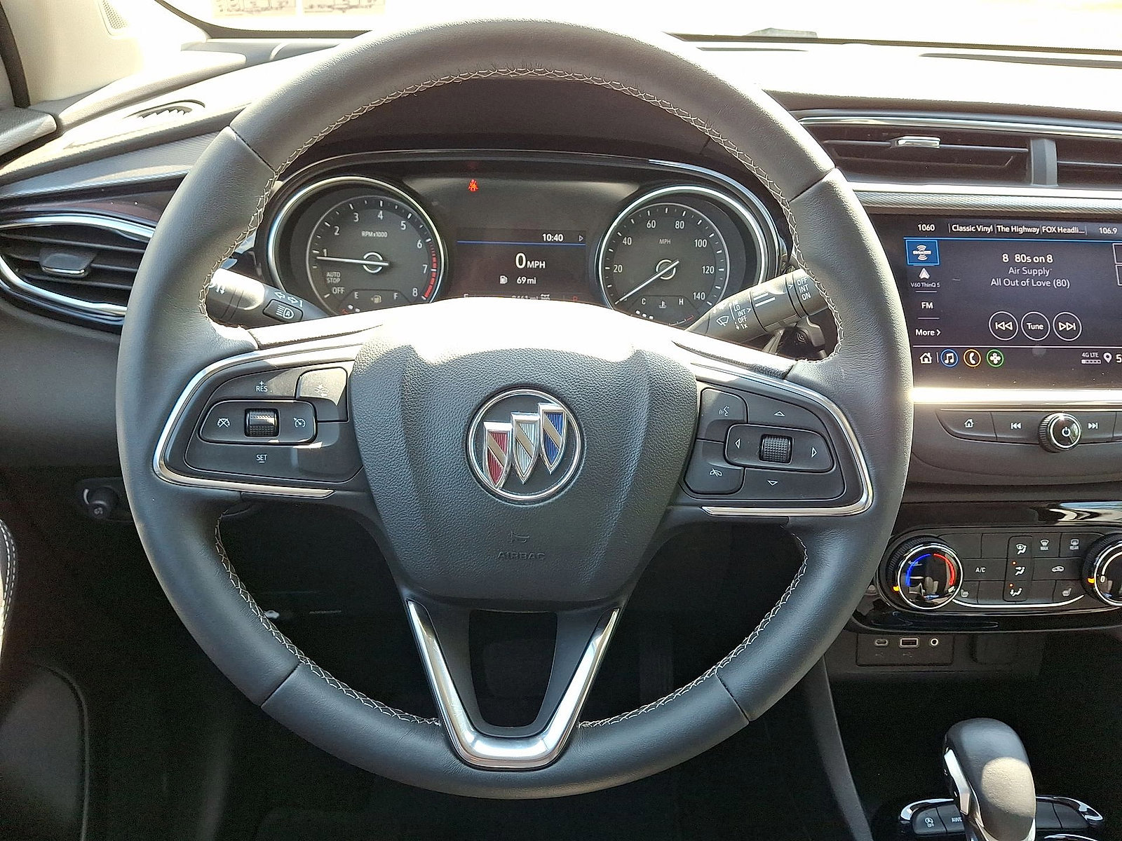 Used 2023 Buick Encore GX Preferred w/ Cold Weather Comfort Package AWD/4WD image 16