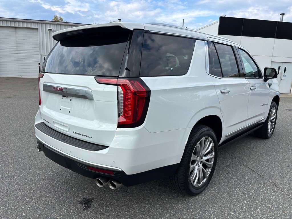 Used 2022 GMC Yukon Denali w/ Max Trailering Package AWD/4WD image 4