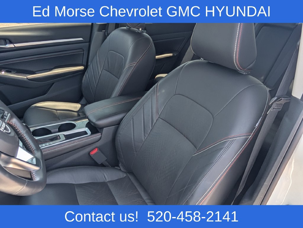 Used 2023 Nissan Altima 2.5 SR w/ SR Premium Package FWD image 9
