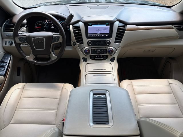 Used 2020 GMC Yukon Denali w/ Denali Premium Package AWD/4WD image 27