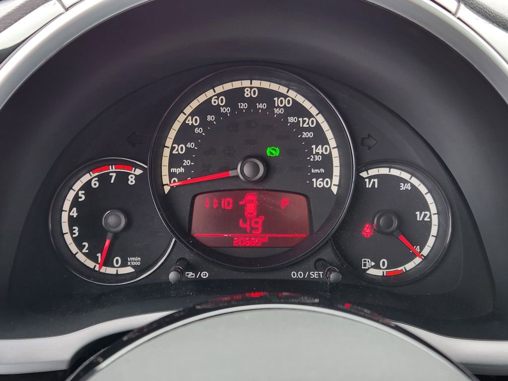 Used 2013 Volkswagen Beetle 2.5 image 18