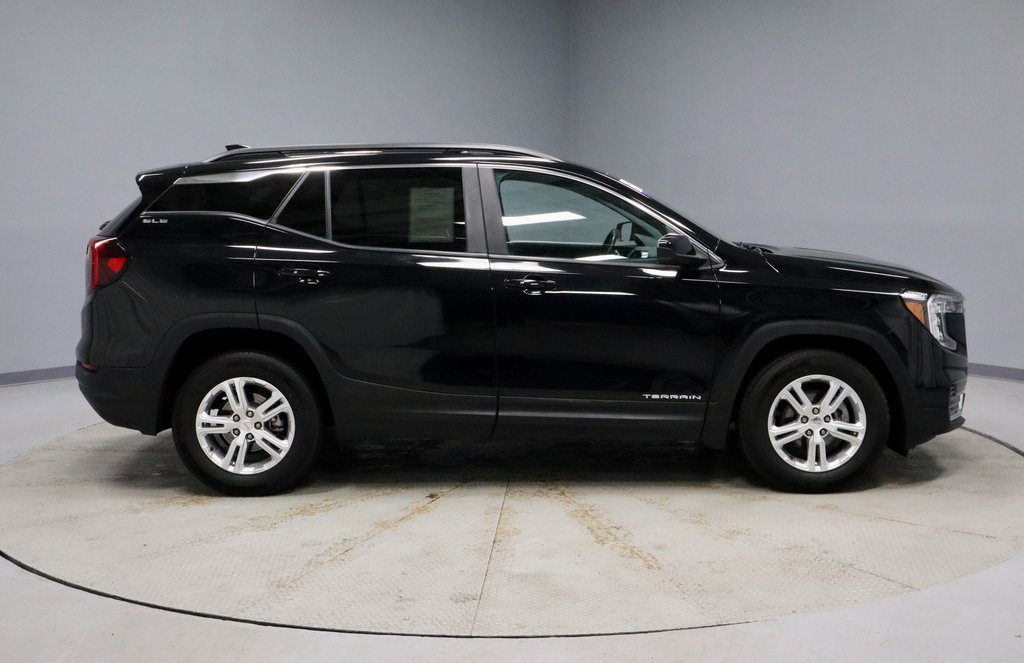 Used 2022 GMC Terrain SLE w/ Driver Convenience Package image 10