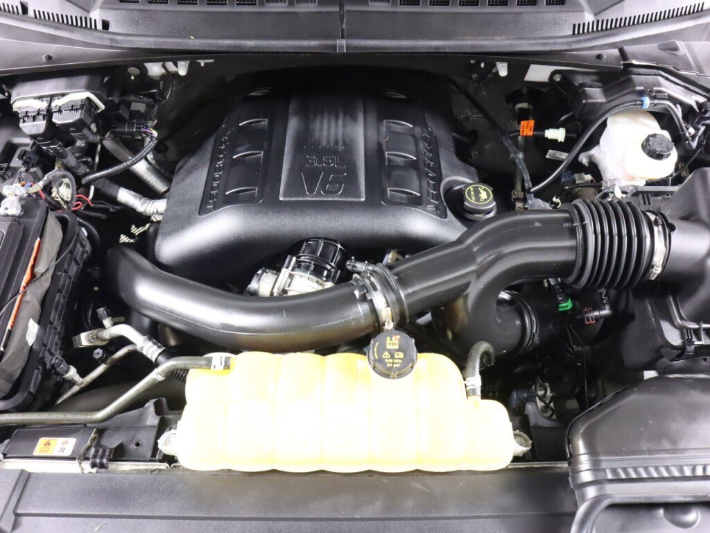 Used 2015 Ford F150 Platinum w/ Equipment Group 701A Luxury image 52