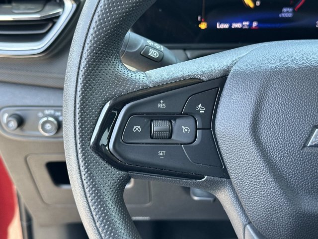 Used 2025 Chevrolet TrailBlazer LT AWD/4WD image 28