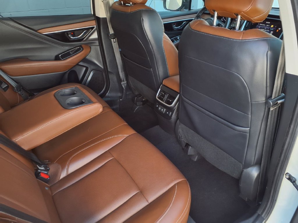 Used 2020 Subaru Outback Touring AWD/4WD image 33
