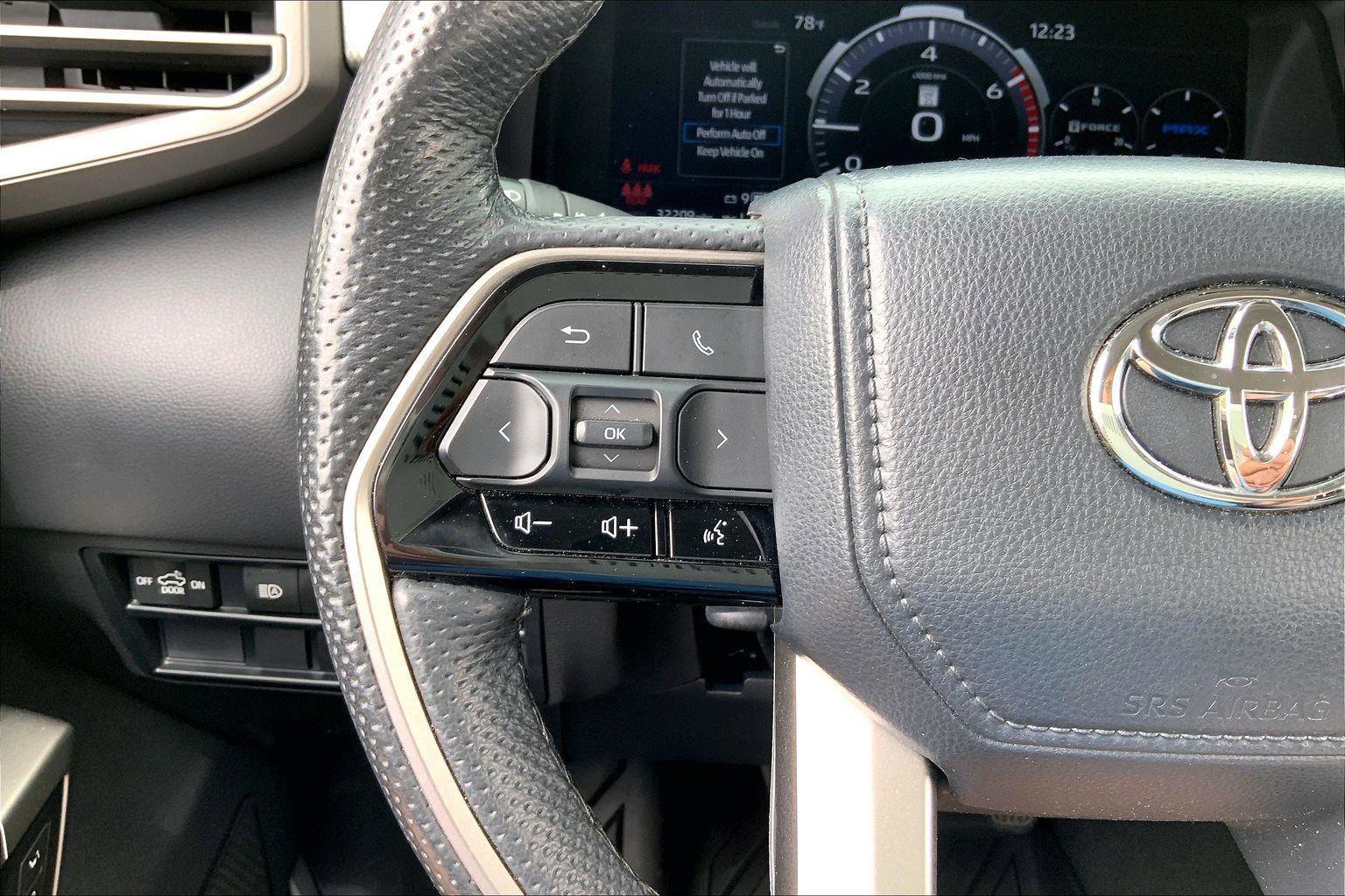 Used 2024 Toyota Tundra Limited AWD/4WD image 17