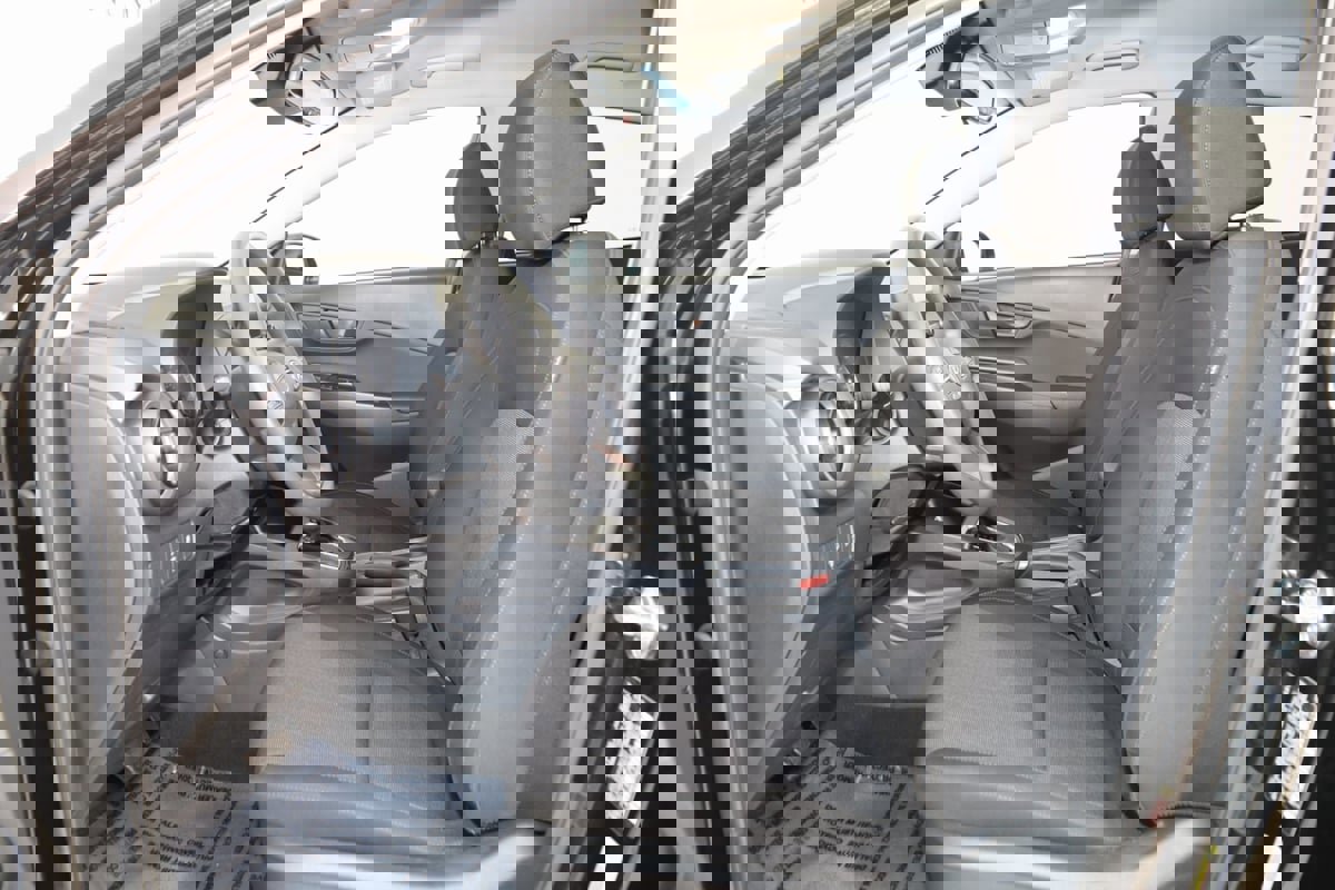 Used 2023 Hyundai Kona SEL w/ Cargo Package image 9