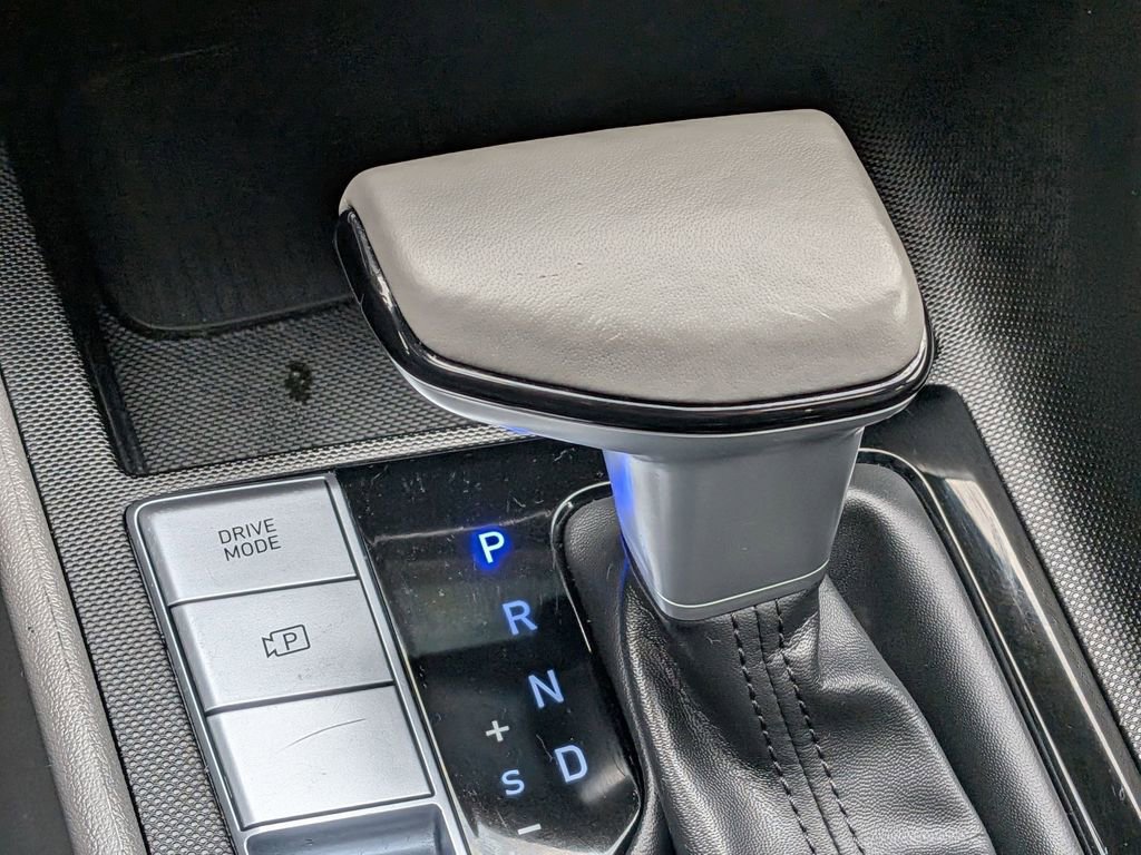 Used 2025 Hyundai Elantra SEL FWD image 19