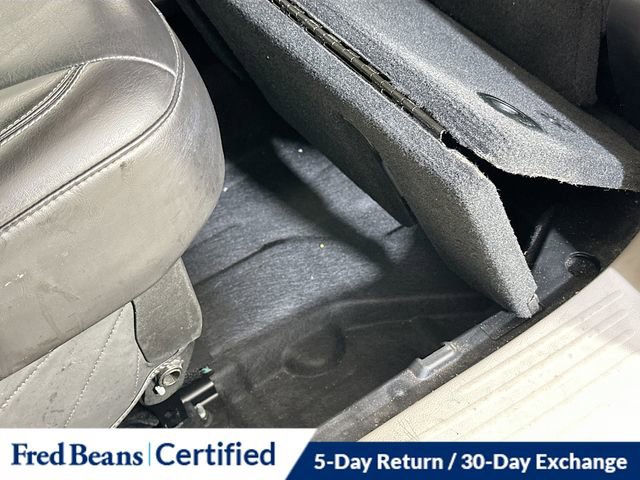 Used 2024 Chrysler Pacifica Touring-L image 16