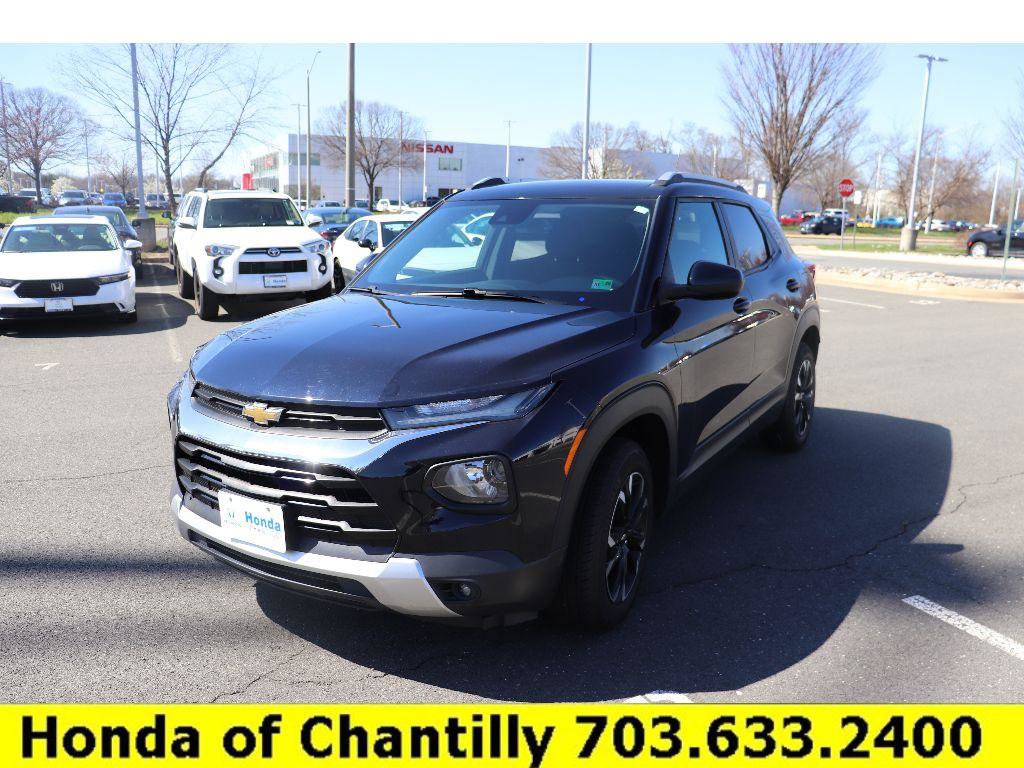Used 2021 Chevrolet TrailBlazer LT w/ Convenience Package image 3