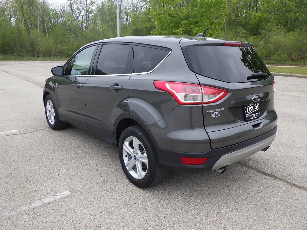 Used 2016 Ford Escape SE FWD image 3
