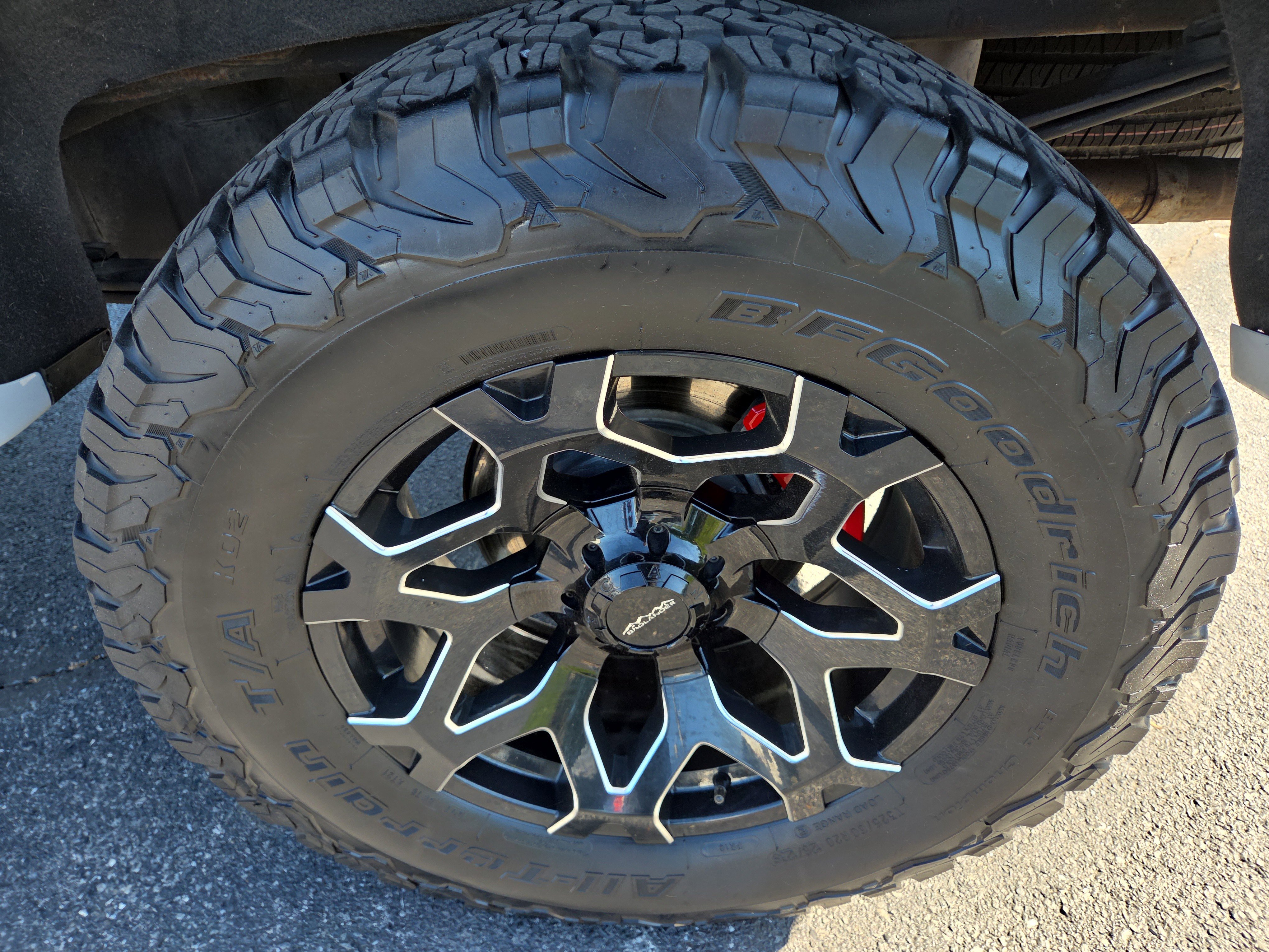 Used 2021 Chevrolet Silverado 1500 RST w/ Convenience Package II AWD/4WD image 11