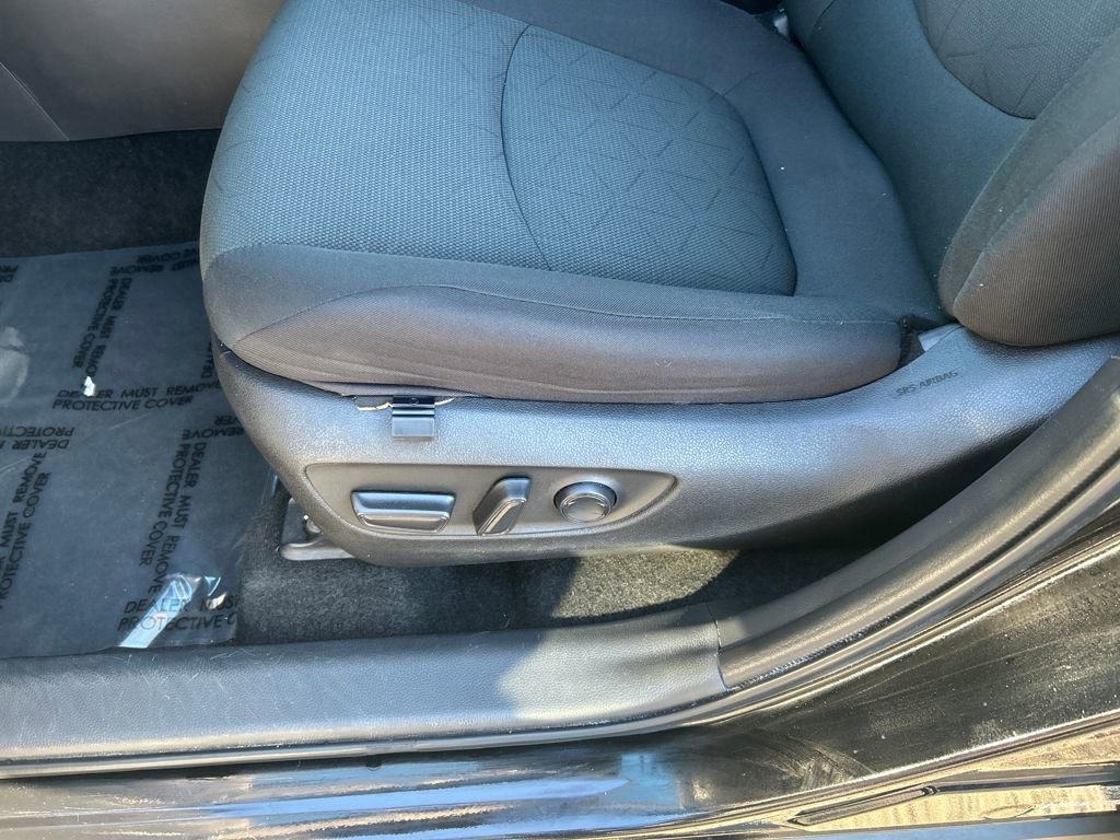 Used 2024 Toyota RAV4 XLE image 15