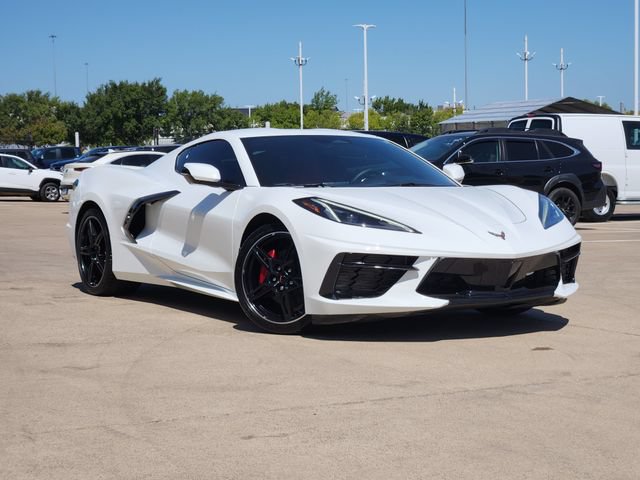 Used 2024 Chevrolet Corvette Stingray Coupe w/ 1LT RWD video 2