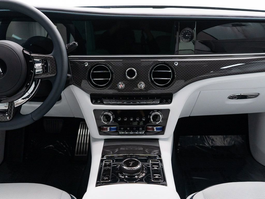 Certified 2026 Rolls-Royce Spectre Black Badge AWD/4WD image 29