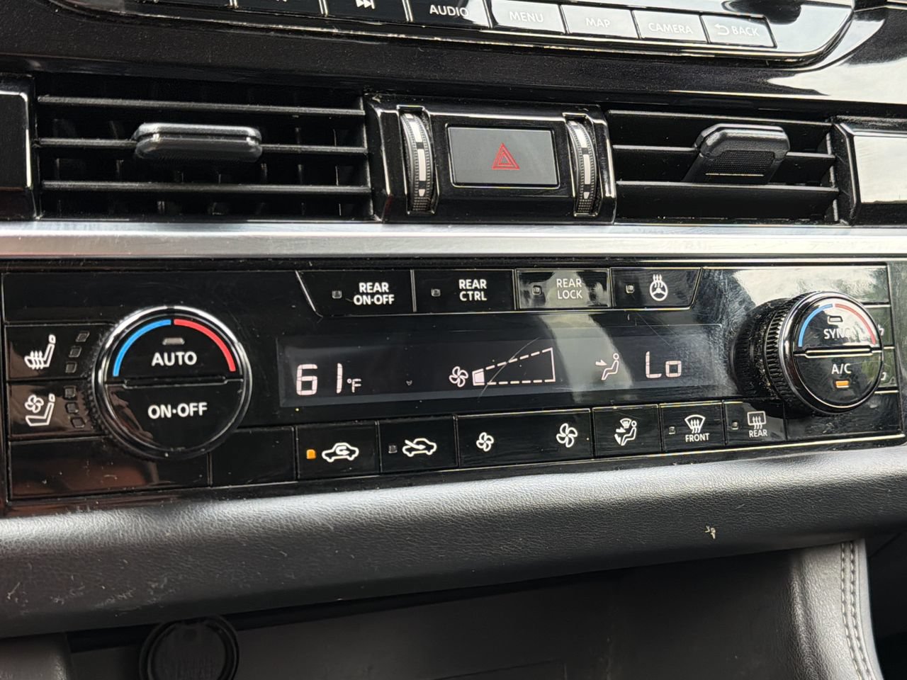 Used 2025 Nissan Pathfinder Platinum w/ Cargo Package AWD/4WD image 5