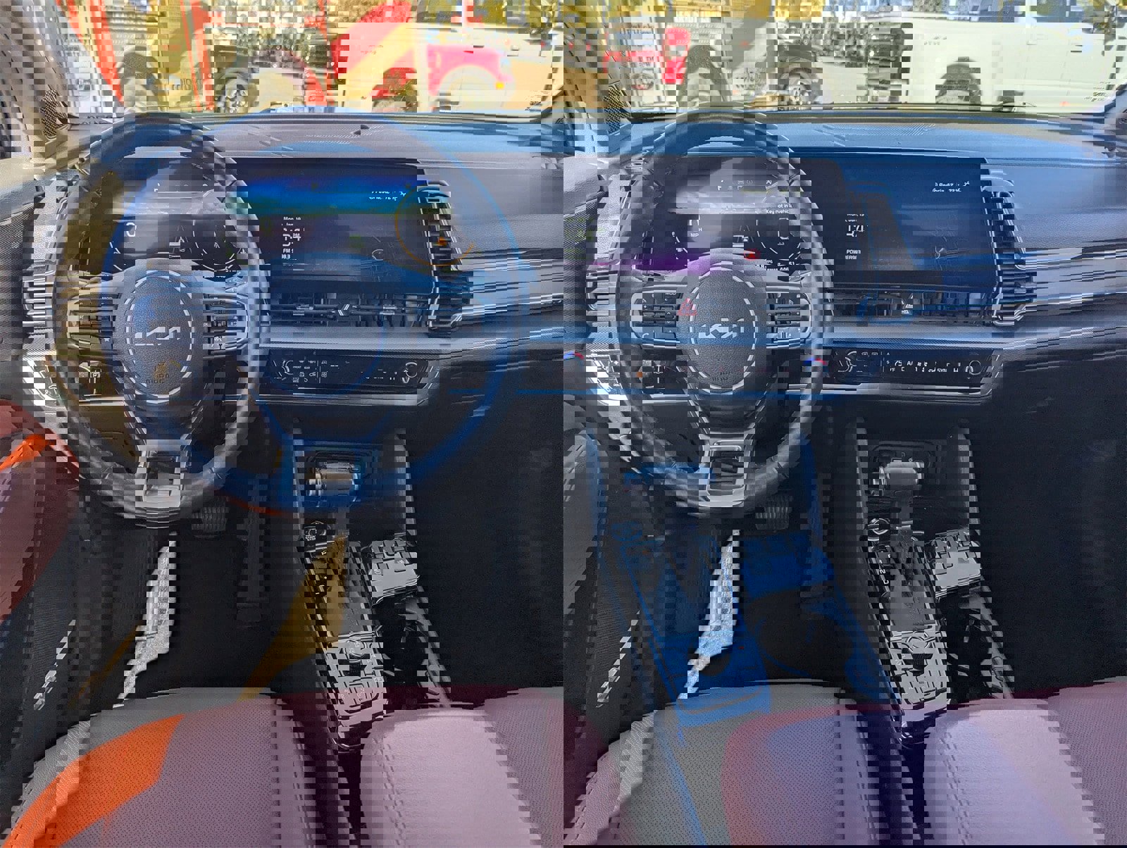 Used 2024 Kia Sportage SX image 16