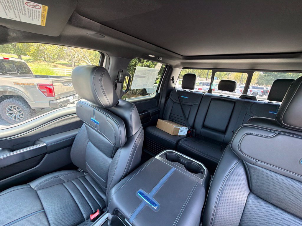 New 2026 Ford F350 4x4 Crew Cab Super Duty image 13