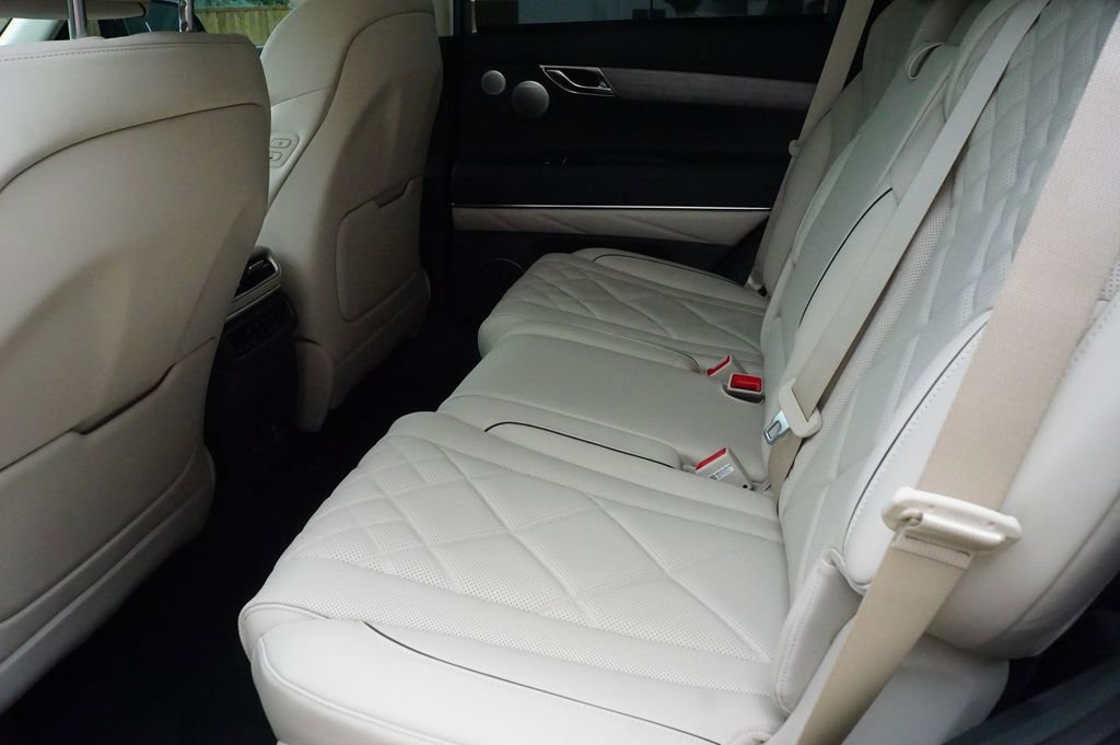 New 2025 Genesis GV80 3.5T Prestige image 18