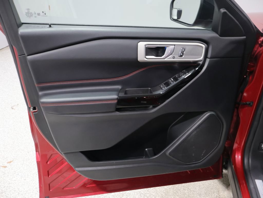 Used 2022 Ford Explorer ST-Line image 14