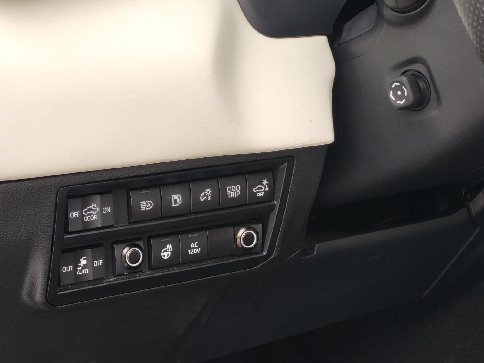 Used 2023 Toyota Tundra Capstone AWD/4WD image 21