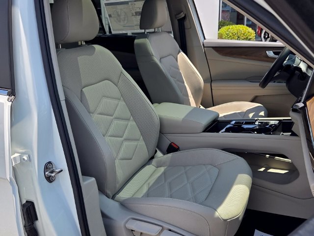New 2026 Volkswagen Atlas SE FWD image 17