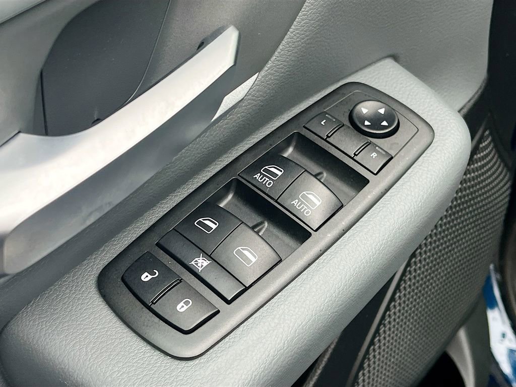 Used 2021 RAM 1500 Big Horn image 17