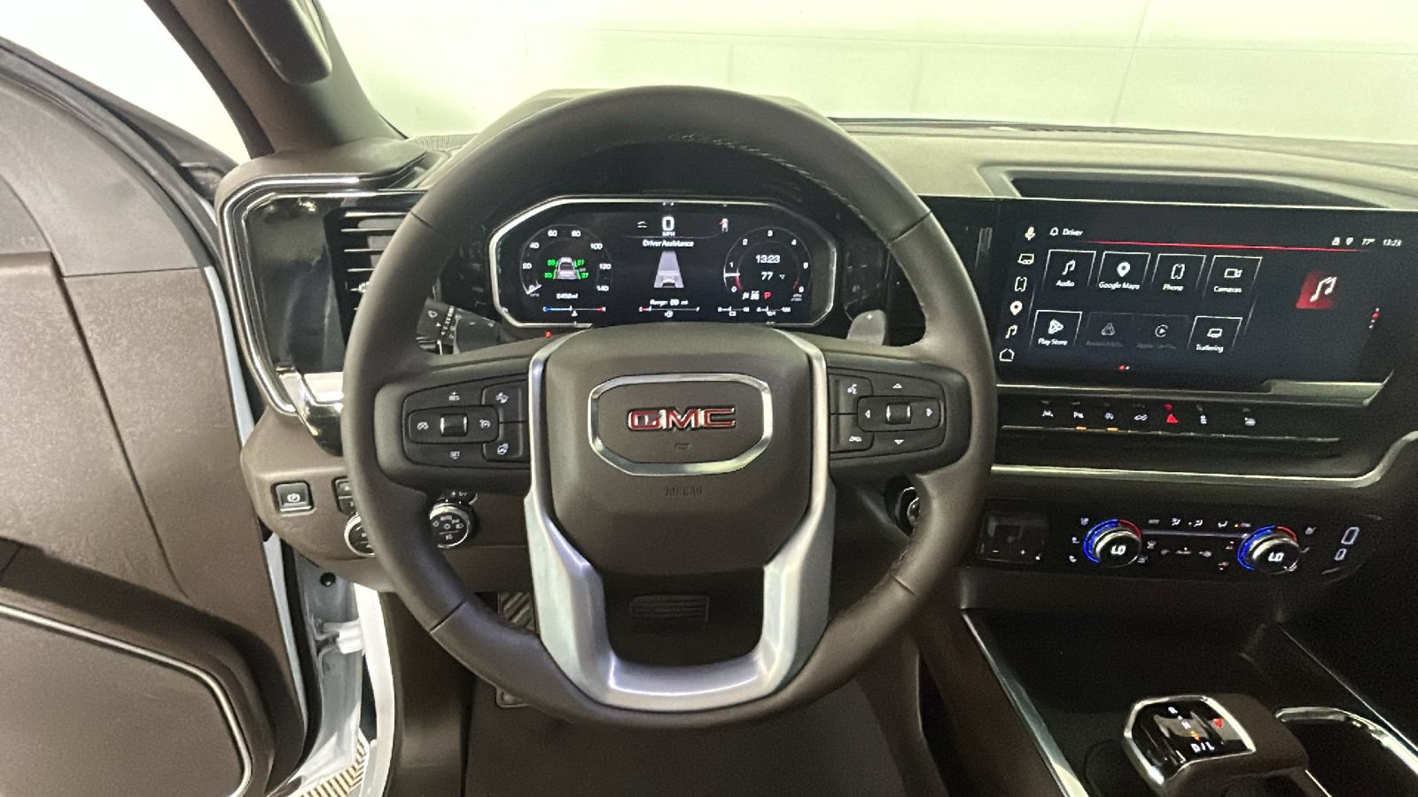 Used 2026 GMC Sierra 1500 SLT w/ SLT Premium Plus Package AWD/4WD image 17