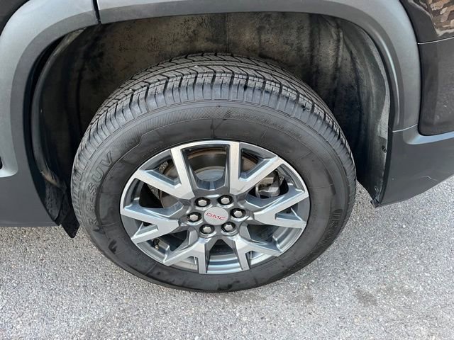 Used 2023 GMC Acadia SLT image 18