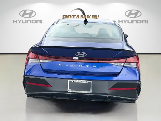 New 2026 Hyundai Elantra SEL Sport Premium FWD image 6