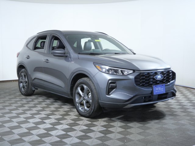 Certified 2025 Ford Escape ST-Line AWD/4WD image 1