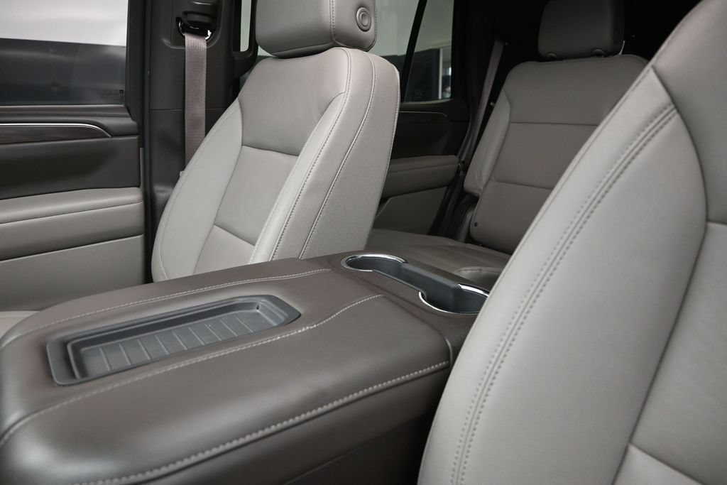 Used 2023 Chevrolet Tahoe LT w/ Luxury Package RWD image 14