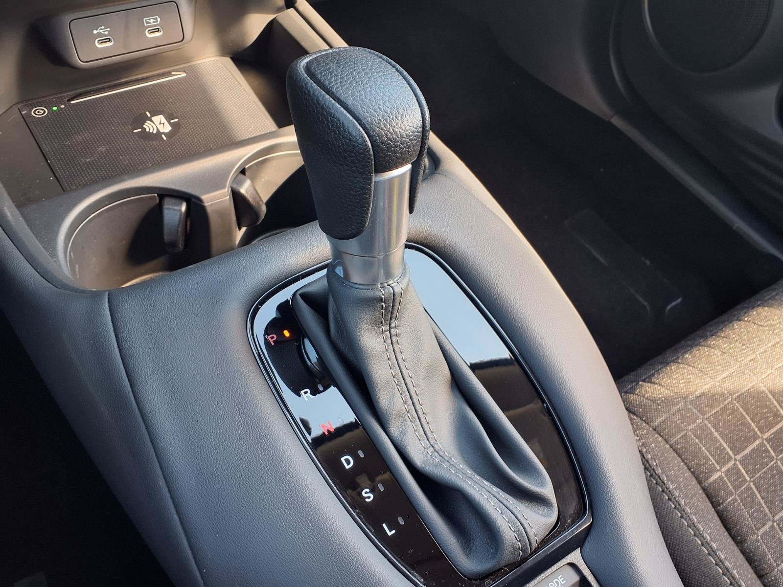 Certified 2027 Honda HR-V LX image 13