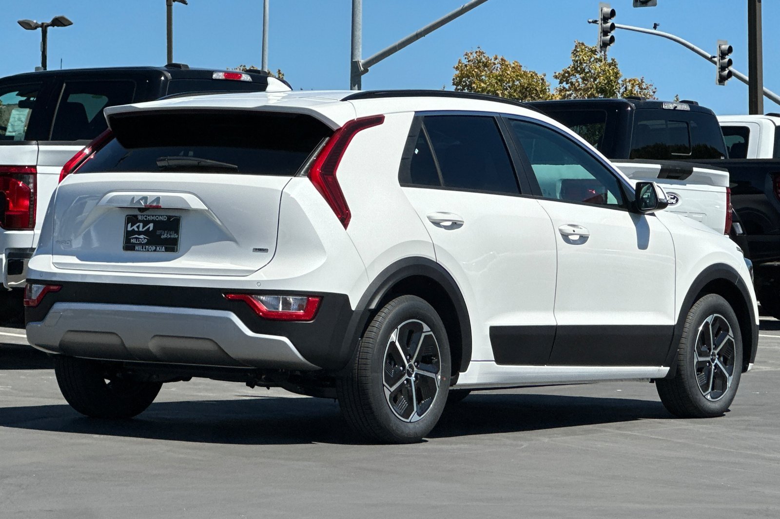 New 2026 Kia Niro EX FWD image 4