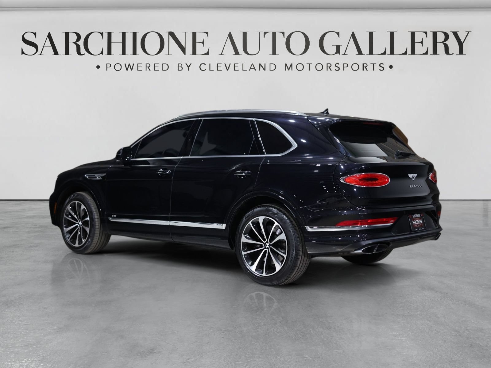 Used 2022 Bentley Bentayga AWD/4WD image 8