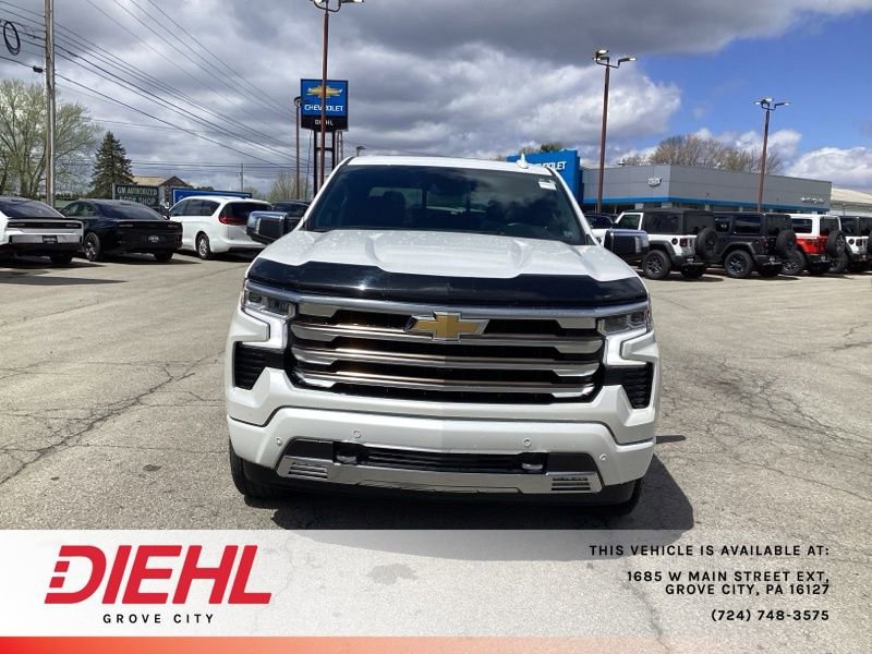 Used 2022 Chevrolet Silverado 1500 High Country w/ High Country Premium Package image 2