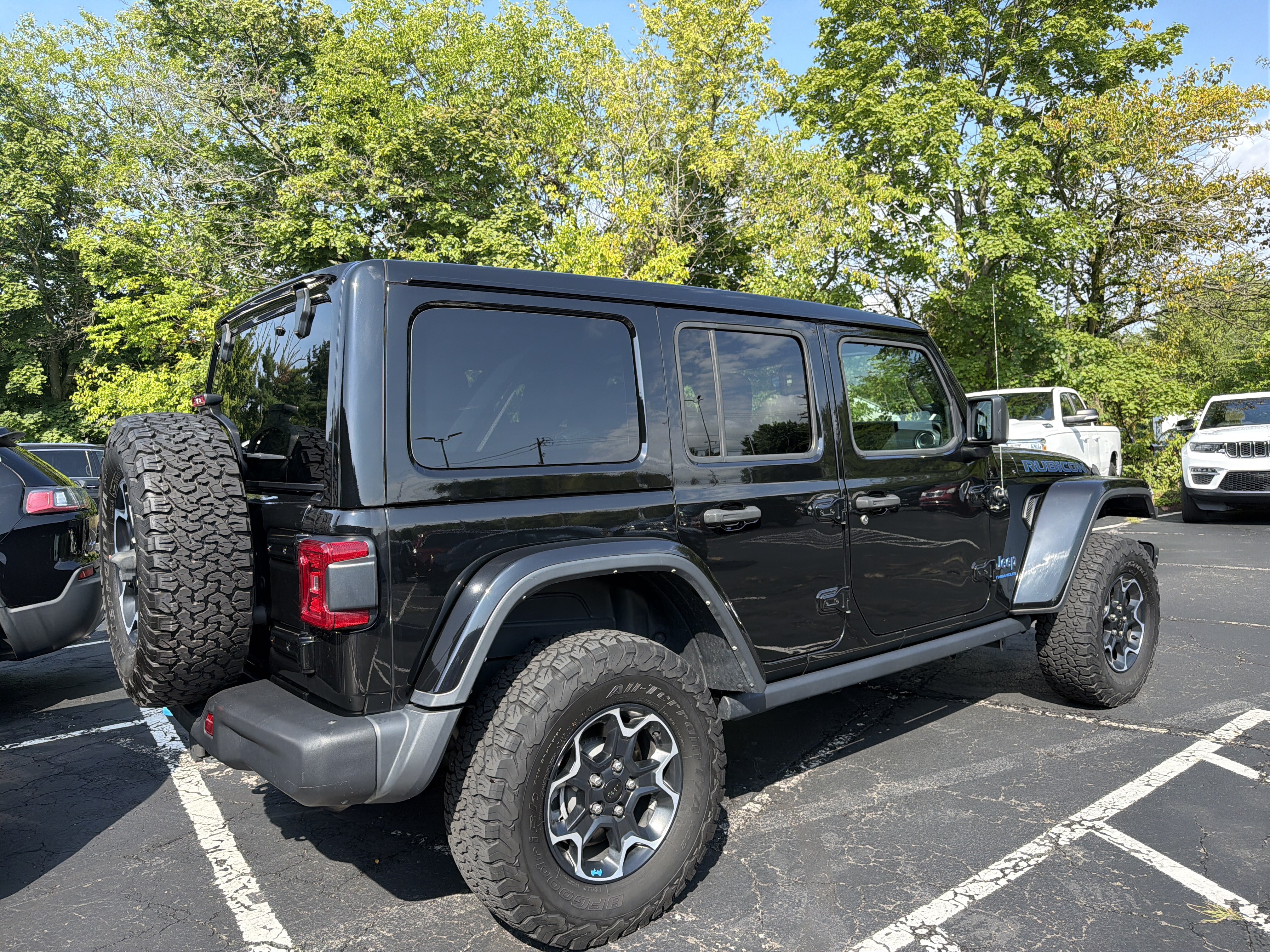 Certified 2023 Jeep Wrangler Unlimited Rubicon 4xe w/ Steel Bumper Group AWD/4WD image 7