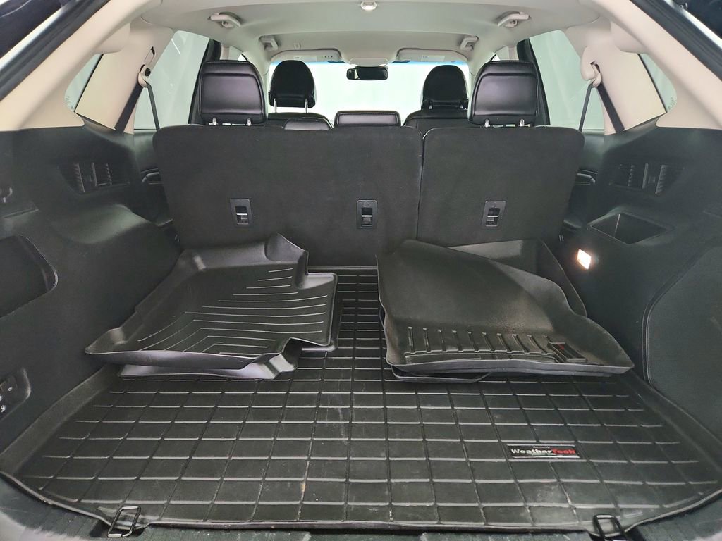 Used 2019 Ford Edge Titanium image 35