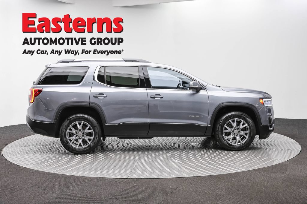 Used 2020 GMC Acadia SLT w/ Driver Alert Package II FWD image 4