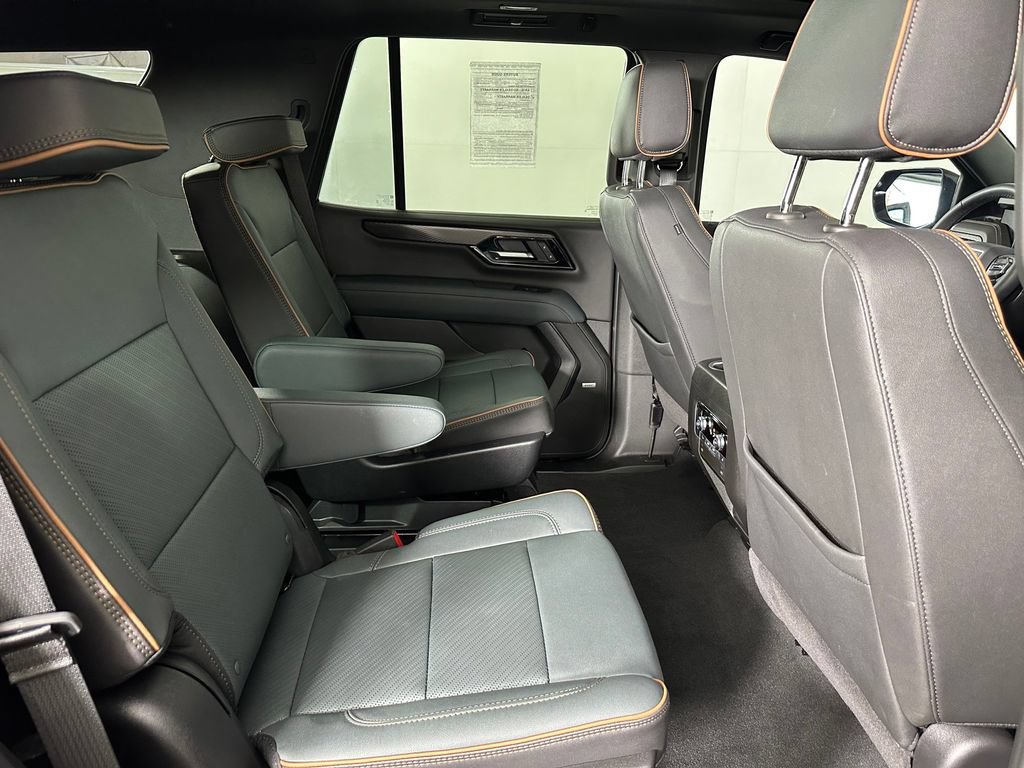Used 2026 GMC Yukon AT4 w/ LPO, Floor Liner Package AWD/4WD image 35