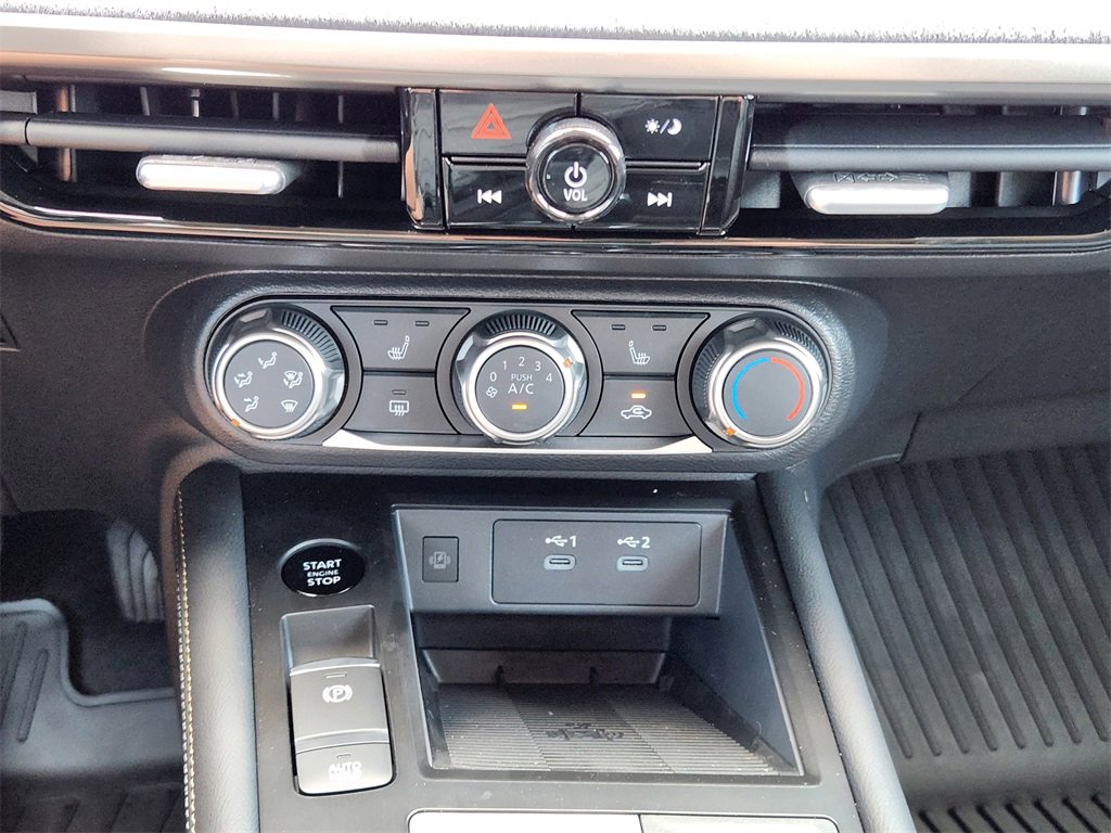 New 2025 Nissan Kicks SV w/ SV Premium Package image 14