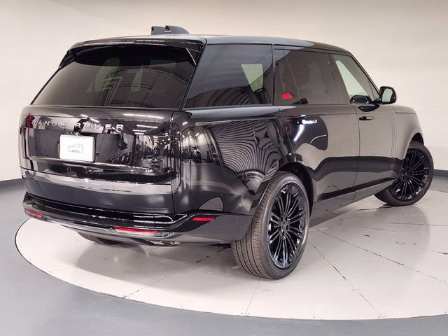 New 2026 Land Rover Range Rover Long Wheelbase SE image 2