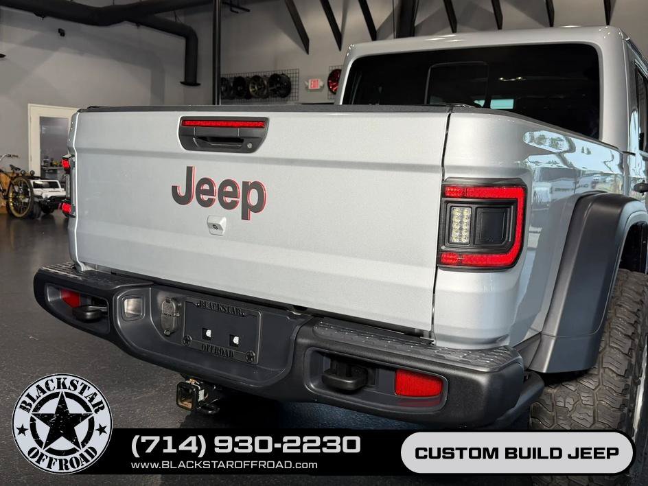 Used 2023 Jeep Gladiator Rubicon w/ Cold Weather Group AWD/4WD image 15