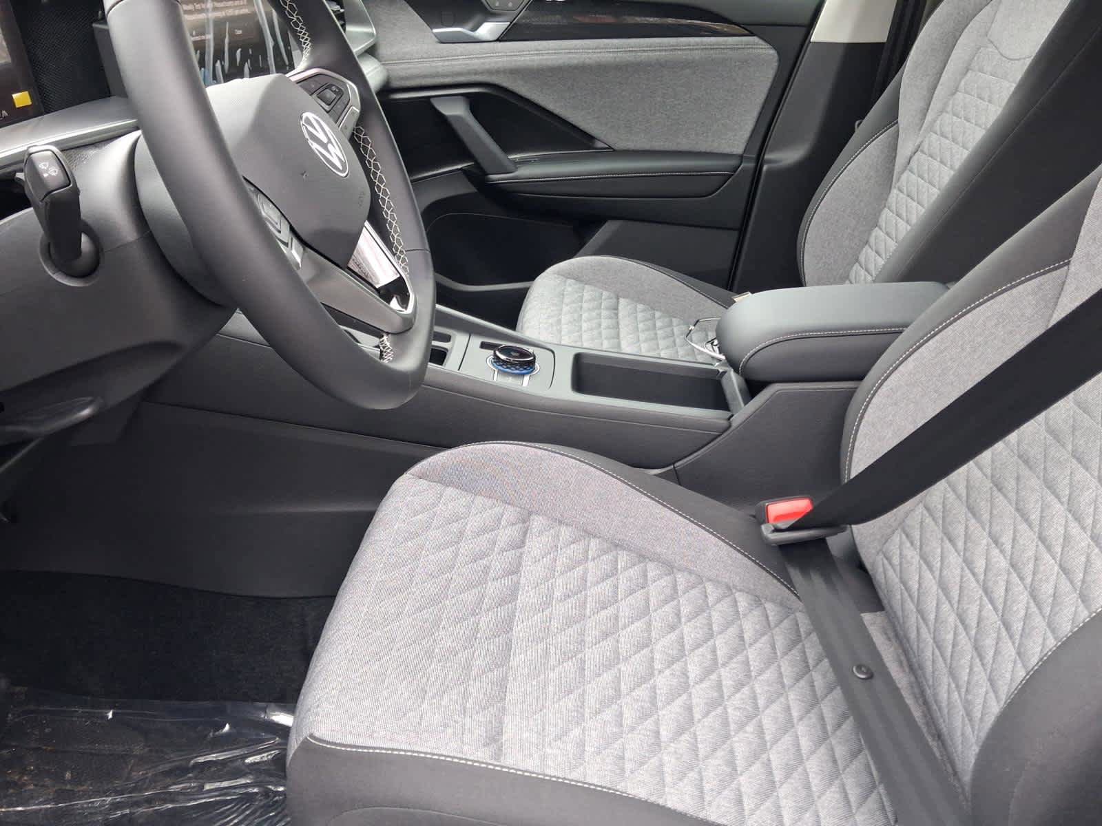New 2026 Volkswagen Tiguan S AWD/4WD image 16