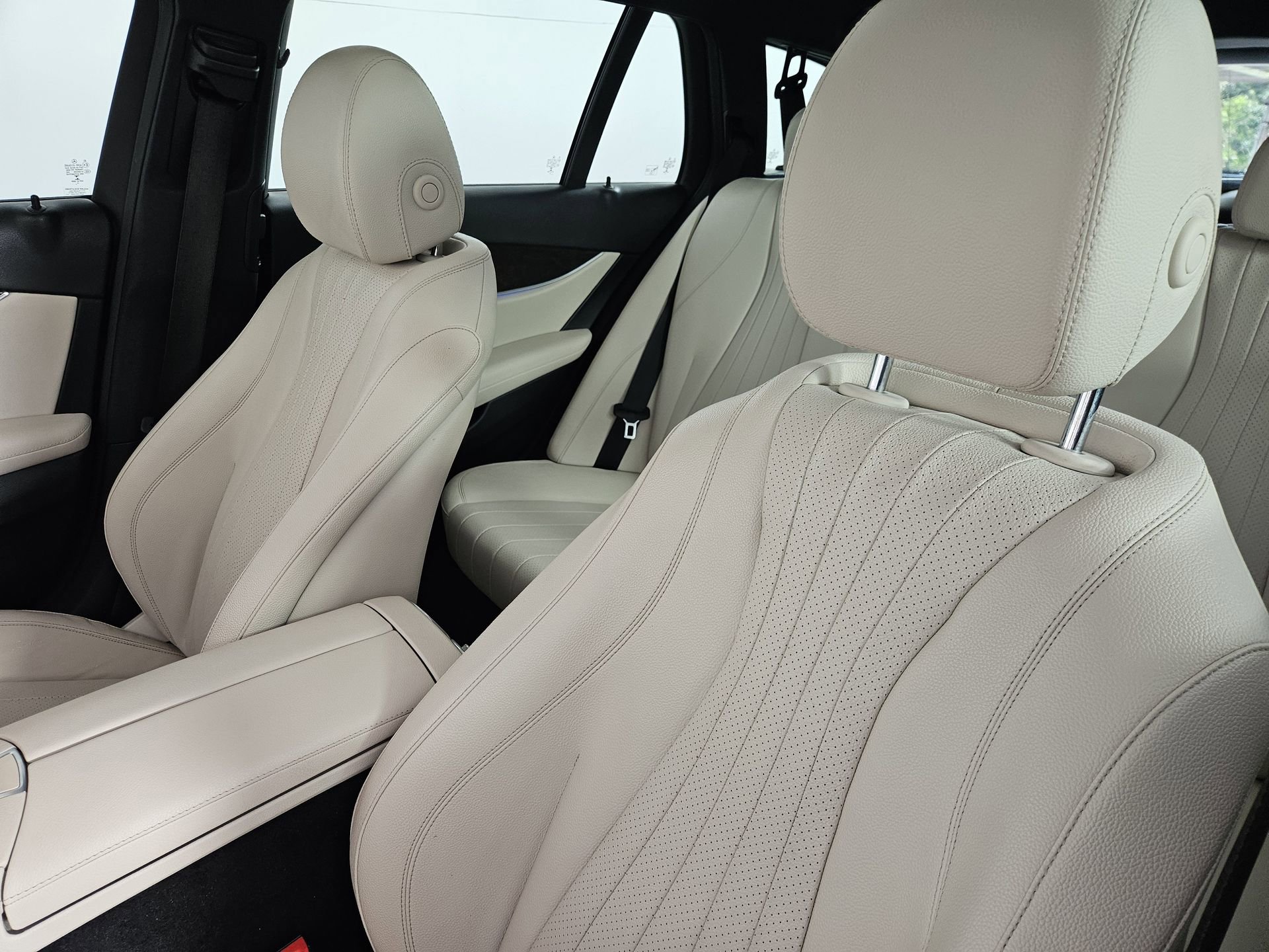 Used 2019 Mercedes-Benz E 450 4MATIC Wagon image 15